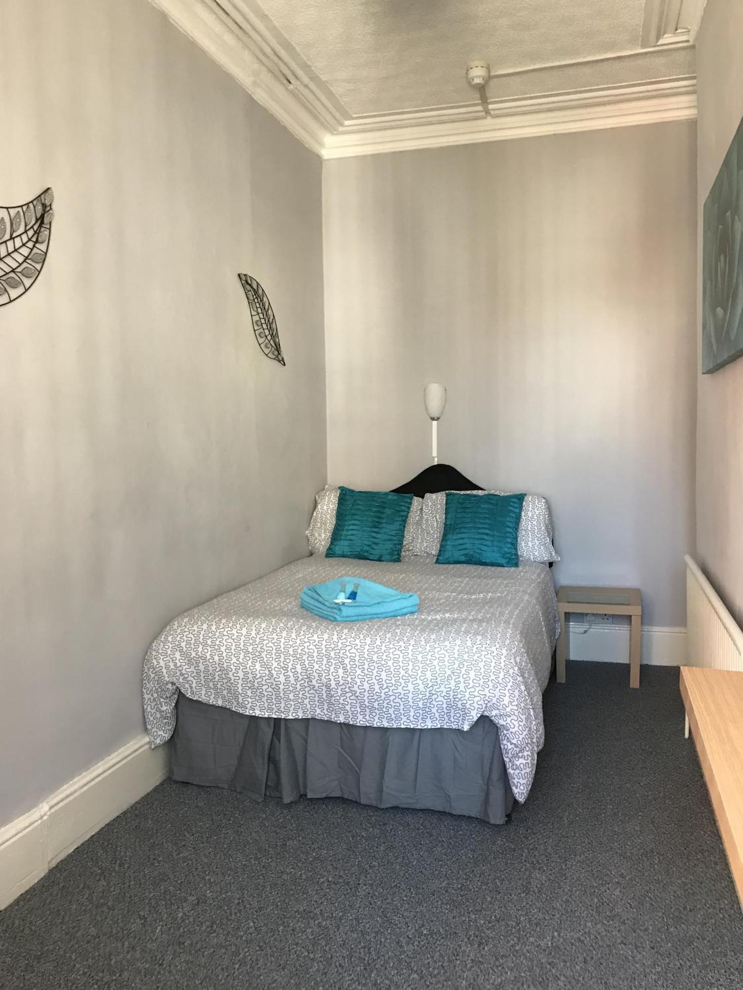 Westbourne House 3*