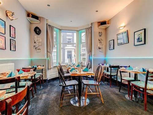 Bed & Breakfast Westbourne House 3*